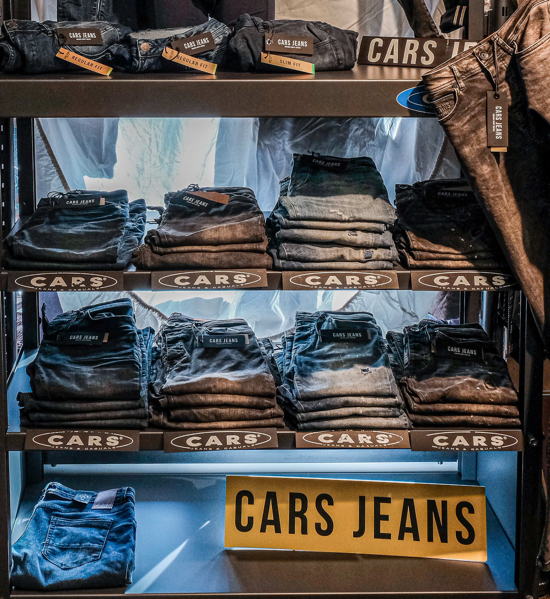 CARS JEANS DESTROYED SUPERSKINNY - Mode